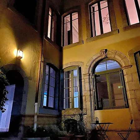 Maison Eglantine Historic 4 Star With Air Conditioning Apartment