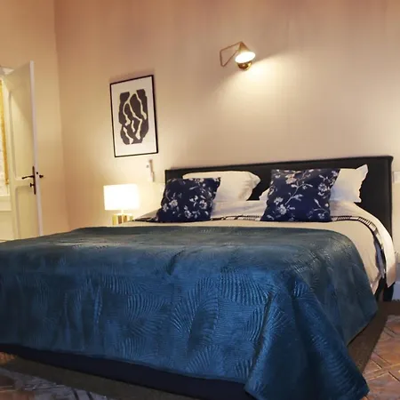 Maison Eglantine Historic 4 Star With Air Conditioning Apartment