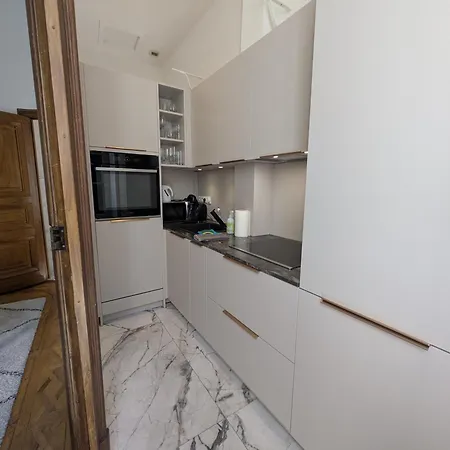 Maison Eglantine Historic 4 Star With Air Conditioning *